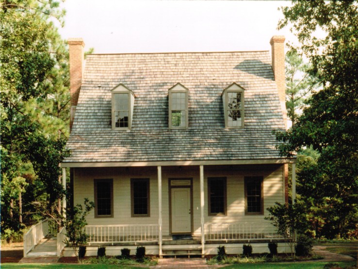 The Mallett-Rogers House in place at Methodist University (then Methodist College) around 1988